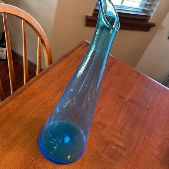 Venetian Turquoise Glass Vase - Picture 7 of 7